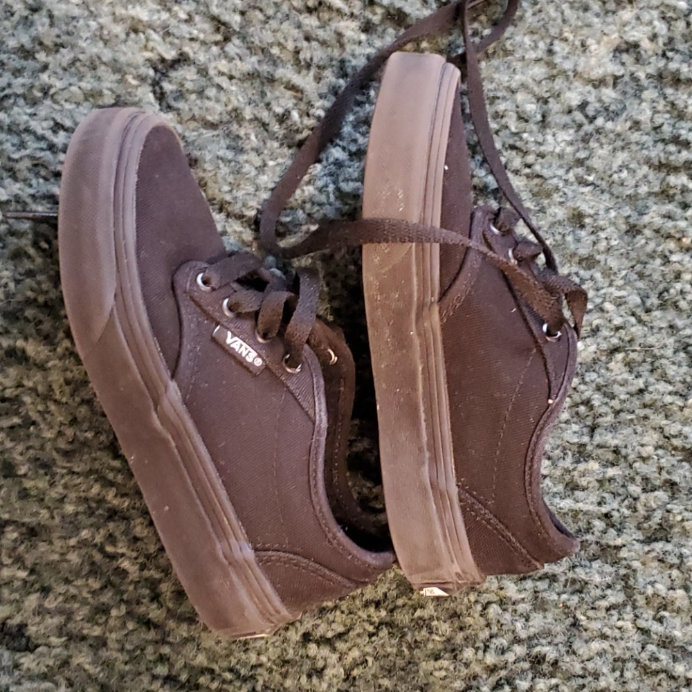 Shoes - Picture 2 of 2